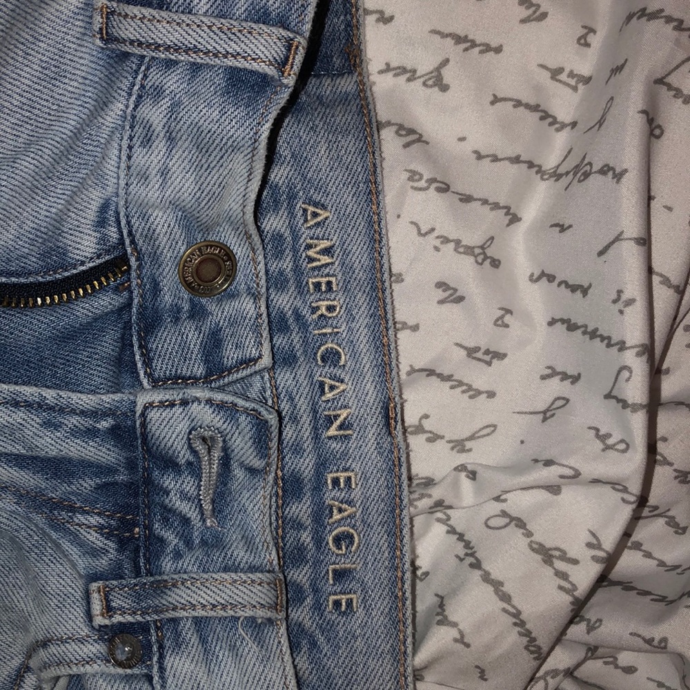 American eagle mom jeans